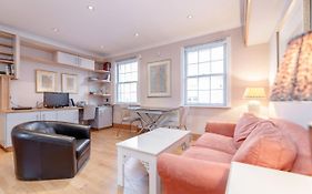 Beautiful 1 Bedroom Apartment In Victoria